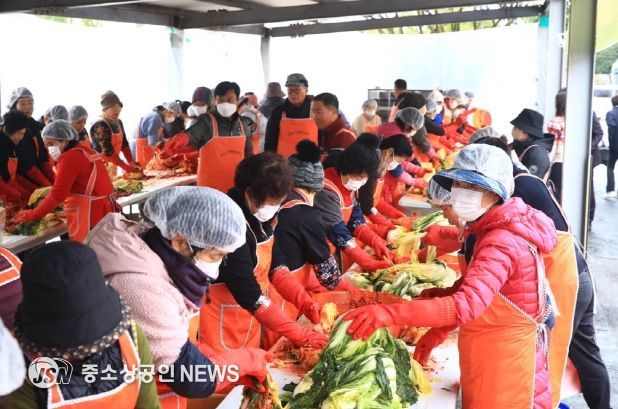 곡성군, 여성단체협의회 월동용 김장김치 나눔행사 개최