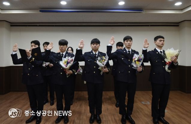 완도해경, 신임 경찰 10명 임용.. 당당한 첫걸음 내딛다