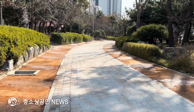 분포공원 맨발길 조성사업 준공 및 걷기 체험행사