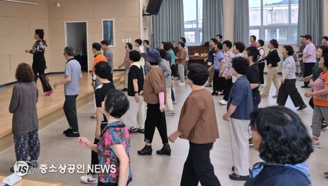 평생교육·취미여가 12개 반, 건강하고 활기찬 노년 지원