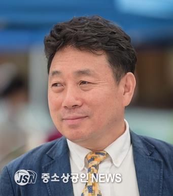 정인오(남/71)