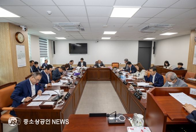 2025년도 제15차 의원간담회