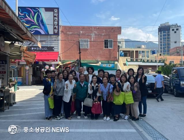사상구청장, 추석 앞두고 전통시장 방문… 상인 격려 및 주민 소통
