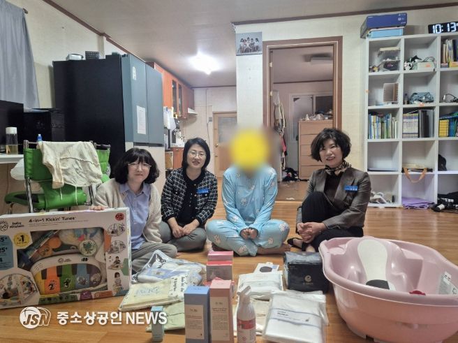 일곱째 출산가정에 출산용품 지원