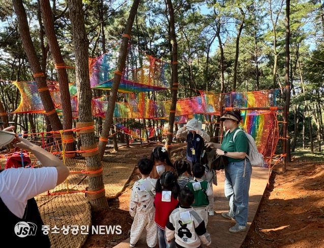 도심 속 자연 놀이터 '신흥공원 유아숲체험원'