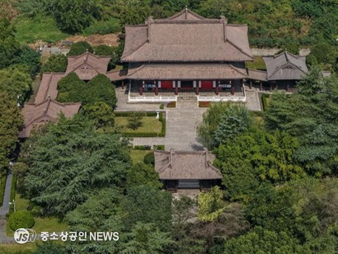 지난 13일 중국 양저우(揚州)시에 위치한 '최치원 기념관'을 드론으로 담았다. (사진/신화통신)