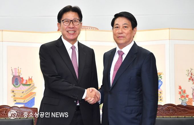 박형준 부산시장, 르엉 끄엉 베트남 국가주석 만나… 부산시-베트남 교류 협력 강화