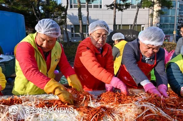 양평군 양동면 지역사회보장협의체, '동절기 김장 나눔'으로 지역의 온기 전달
