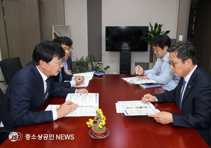 국회 찾아 지역 현안사업 건의