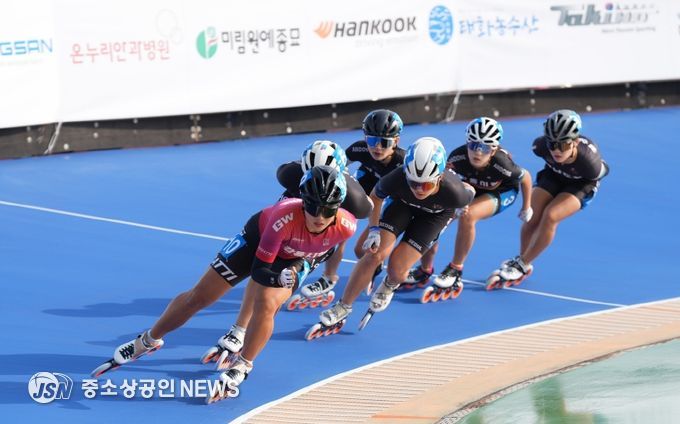 지난 8일 나주종합스포츠파크 인라인경기장에서 ‘제44회 전국 남녀 종별 인라인 스피드대회’가 개최돼 4일간의 열전에 돌입했다