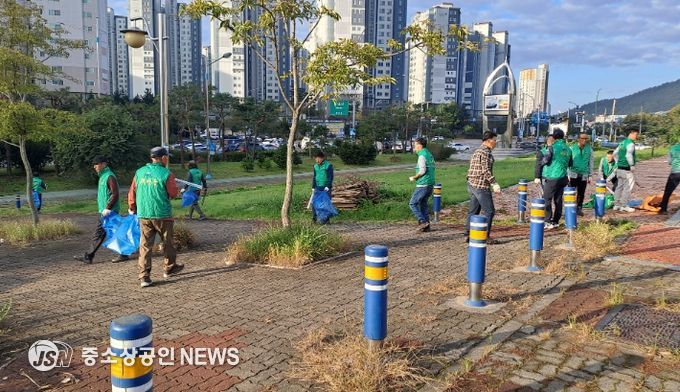 10일 남악 19리 일원에서 진행된 삼향읍 클린무안 활동