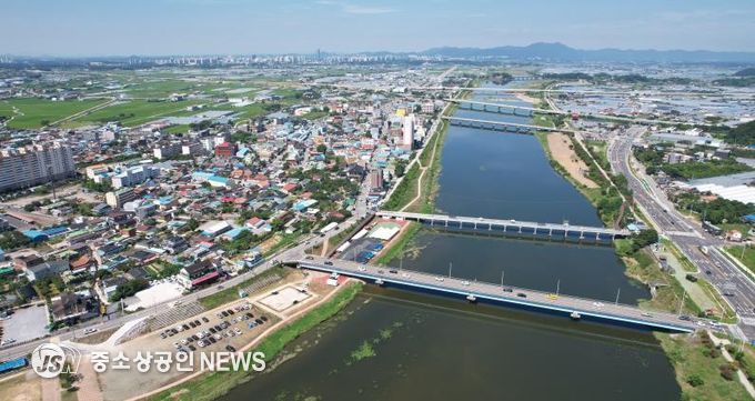 나주시가 기존 남평강변도시 성공 경험을 확장해 ‘남평 제2강변 도시개발사업’을 본격 추진한다. 사진은 남평강변도시 일대 전경.