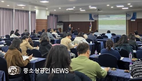21일 보성에서 2025. 중학교 교육과정 설계·운영 역량 강화 연수가 진행되고 있다.