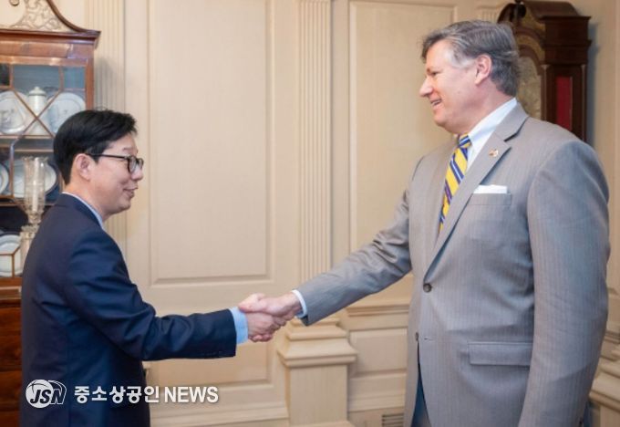 박윤주 외교부 제1차관과 크리스토퍼 랜다우(Christopher Landau) 국무부 부장관