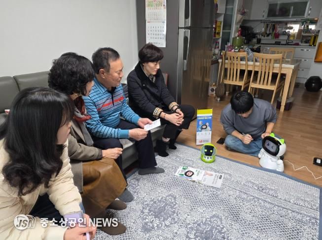 담양군, 돌봄로봇 ‘다솜(K)’ 업그레이드… 치매환자·고위험군 60가구에 기기 교체