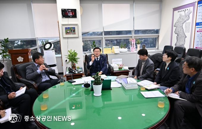 완주군의회 유의식 의장, 삼례 딸기축제 사전 간담회