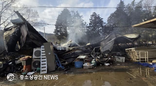 강진소방서, 작천면 갈동리 간이창고 화재 신속 진압