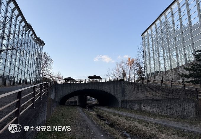 순천시 해룡면 신대천녹도1교 전경