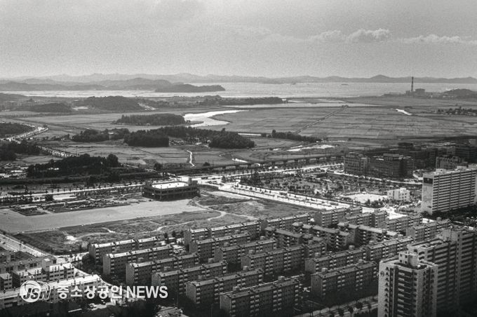 1992년 노적봉 정상에서 바라본 안산 고잔뜰의 옛 모습