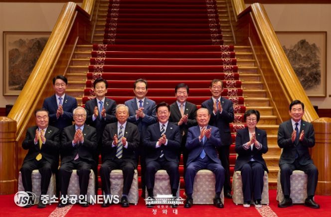 더불어민주당 상임고문단 오찬 간담회(청와대)
