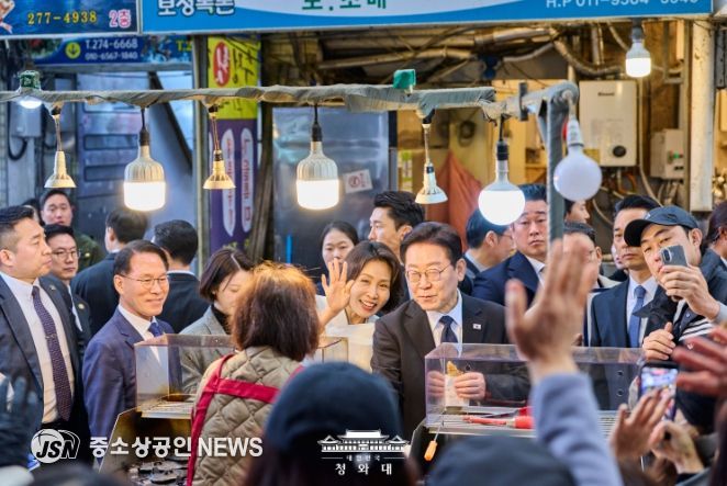 창원 반송시장 방문(청와대)